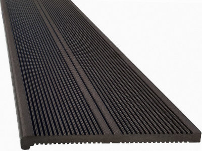 Ступени из ДПК Deckron полнотелая Венге